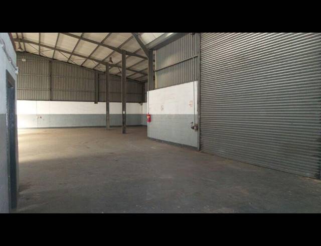 670M² FACTORY TO LET IN STIKLAND